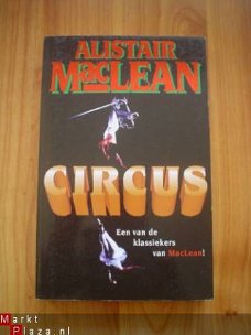 Circus door Alistair Maclean