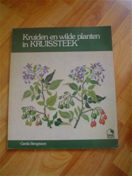 Kruiden en wilde planten in kruissteek door Gerda Bengtsson - 1