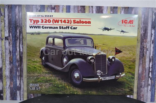 Mercedes Typ 320 (W142) Saloon WWII German Staff car 1:35 ICM - 1