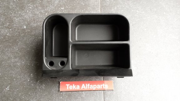 Alfa Romeo 33 1e serie Opbergvak Middenconsole 126132 NOS - 1