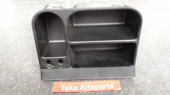 Alfa Romeo 33 1e serie Opbergvak Middenconsole 126132 NOS - 3