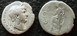 Zilveren denarius romeinse keizer Hadrianus (3)