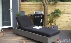 Loungebed lounche ligbed terras tuin grijs wicker nieuw.