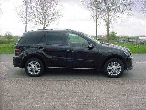 Mercedes-Benz M-klasse - ML 320 CDI 4MATIC 211 PK LEDER/CRUISE/NAVI/AIRCO - 1