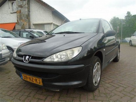 Peugeot 206 - 1.4hdi xt nw apk 18-5-2019 - 1