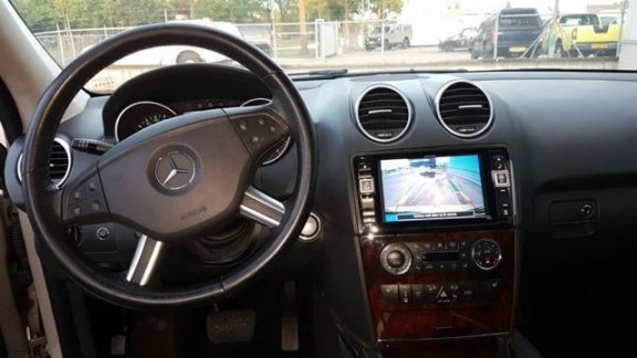 Mercedes-Benz M-klasse - ML 500 VOLL LEER , GROOT NAVI SCHERM - 1