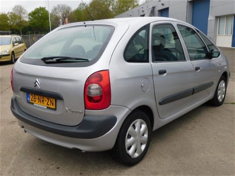 Citroën Xsara Picasso - 1.6I, AIRCO, STUURBEKRACHTIGING, ELEK-RAMEN, CENT-VERGRENDELING, RADIO-CD - 1