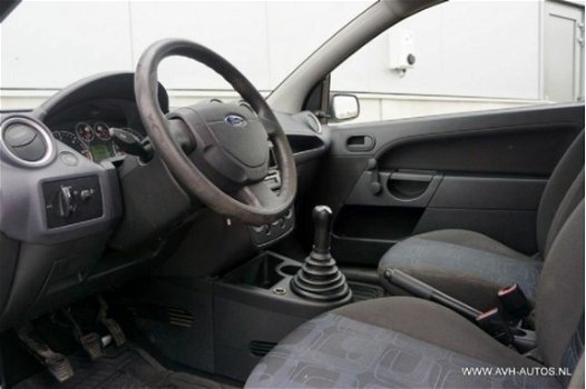 Ford Fiesta - 1.4 tdci ambiente 50kW - 1