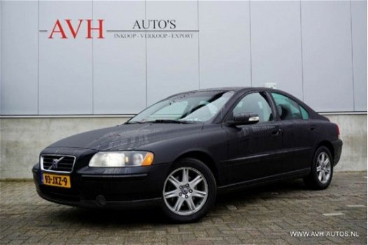 Volvo S60 - 2.4D, Leer + Clima - 1