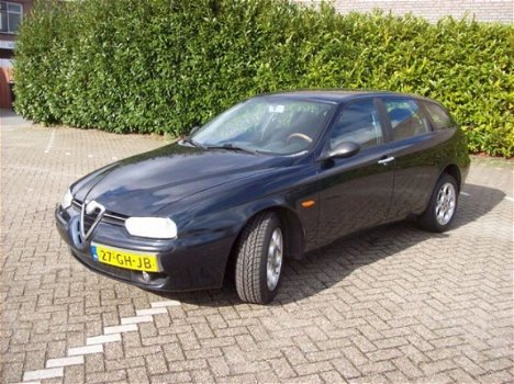 Alfa Romeo 156 - 2.0 ts - 1