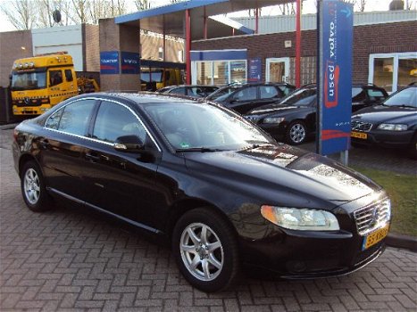 Volvo S80 - Diesel 2.0D 136PK LIMITED EDITION - 1
