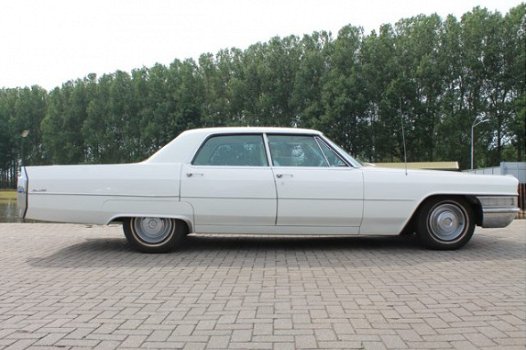 Cadillac De Ville - Sedan-De-Ville 7.7 - 1