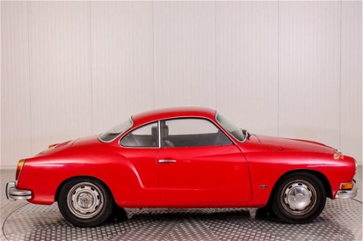 Volkswagen Karmann Ghia - 1