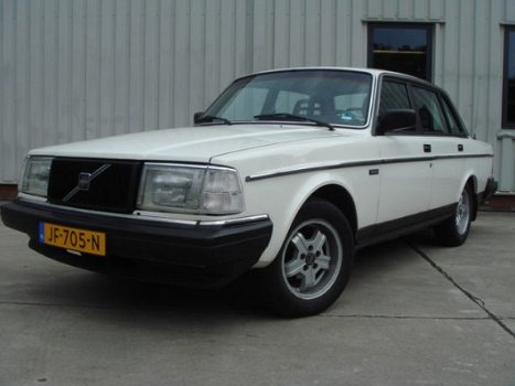 Volvo 240 - 2.3i - 1