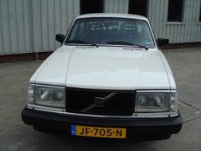 Volvo 240 - 2.3i