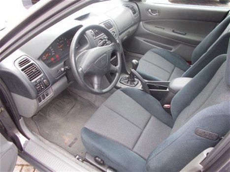 Mitsubishi Galant - 2.0 SEDAN HPI COMFORT - 1