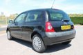 Renault Clio - 1.6 16v automaat - 1 - Thumbnail