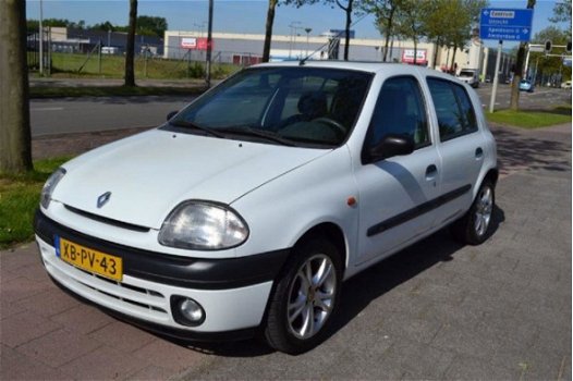 Renault Clio - 1.4 RN met 129081 km Nap leuke Lm velgen - 1