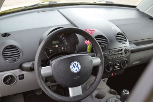 Volkswagen New Beetle - 2.0 Highline bj00 stbekrachtiging cv 167328 km nap - 1