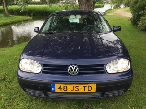 Volkswagen Golf - 1.6 Sportline - 1