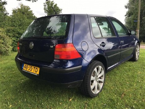 Volkswagen Golf - 1.6 Sportline - 1