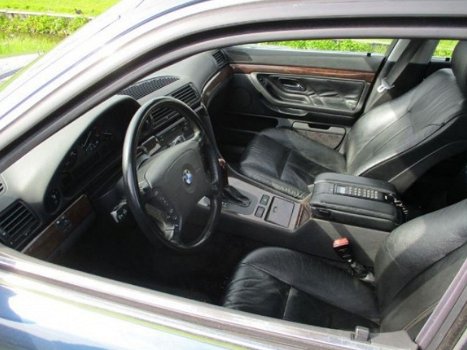 BMW 7-serie - 728i Executive Automaat - 1
