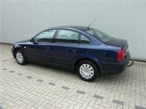 Volkswagen Passat - 1.8-5V Comfortline '00, LEUKE AUTO, MEENEEMPRIJS - 1