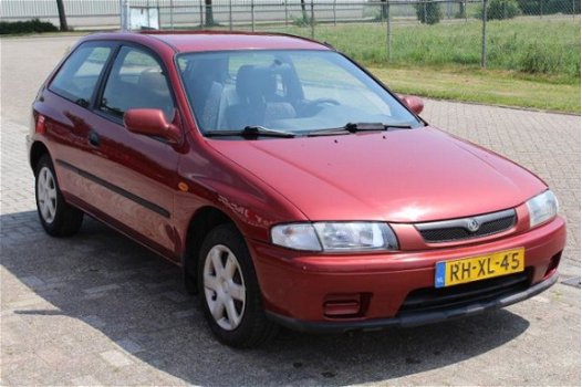 Mazda 323 - 1.5i P LX Peter Mulder JR Emmer-Compascuum - 1