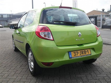 Renault Clio - 1.2 Special Line - 1