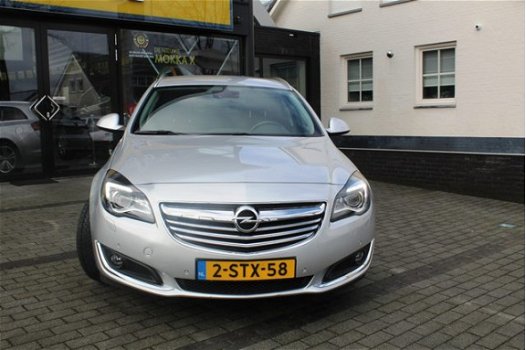 Opel Insignia Sports Tourer - 2.0CDTI Business+ pdc/navi/trekh - 1