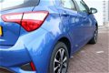 Toyota Yaris - 1.0 VVT-I Aspiration, Navigatie, TSS, Cruise, Direct rijden - 1 - Thumbnail