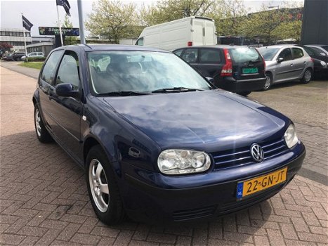 Volkswagen Golf - 1.6 16V - 1