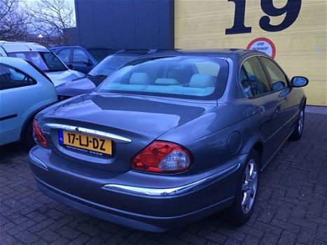 Jaguar X-type - 2.0 V6 Executive - 1