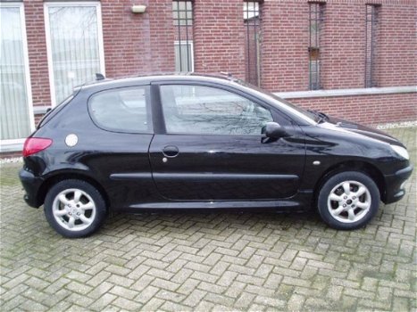 Peugeot 206 - 1.4 XT - 1