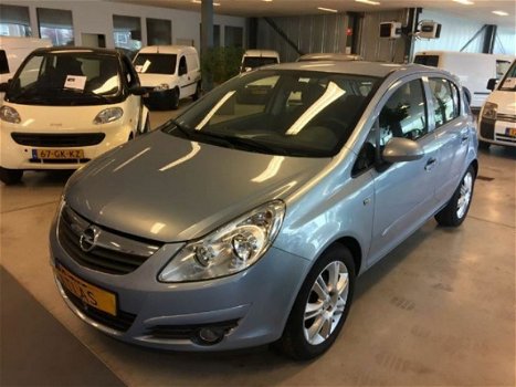 Opel Corsa - 1.2-16V ESSENTIA - 1