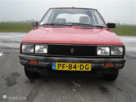 Renault 11 - TL loop/sloop - 1