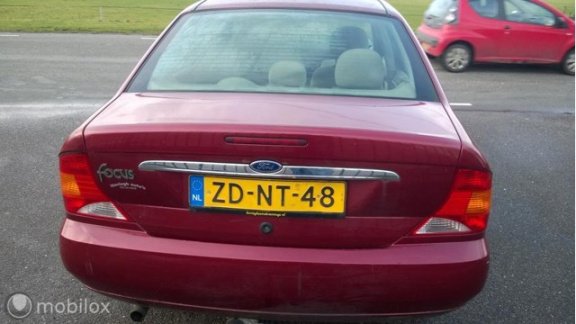 Ford Focus - 1.8-16V Ghia - 1