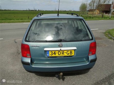 Volkswagen Passat Variant - 1.6 Trendline, export - 1