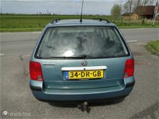 Volkswagen Passat Variant - 1.6 Trendline, export