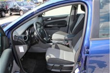 Ford Focus - 1.6 TDCI COMFORT airco, elektrische ramen, radio cd speler, lichtmetalen wielen, trekha