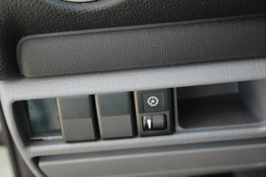 Mazda 6 Sportbreak - 1.8I EXCLUSIVE airco, climate control, radio cd speler, elektrische ramen, crui - 1