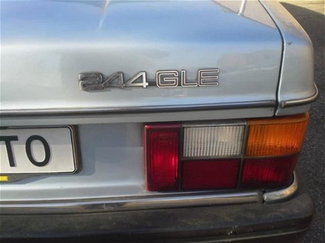 Volvo 244 - 2.3 GLE Automaat - 1