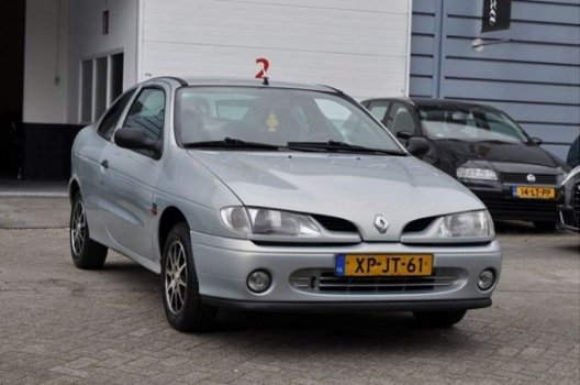 Renault Mégane - 1.6e AIRCO/CENTRAAL/ELECTR. PAKKET 1 JR APK NETJES - 1