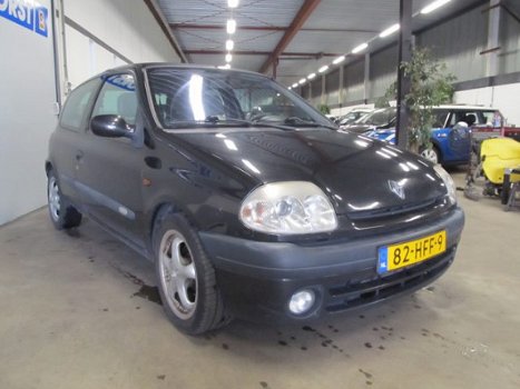 Renault Clio - 1.6-16V RXE - 1