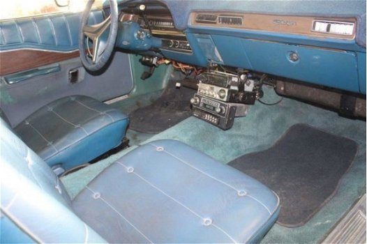 Dodge Charger - 318 V8 - 1