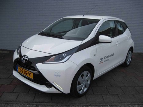 Toyota Aygo - 1.0 VVT-i x-play 5drs - 1