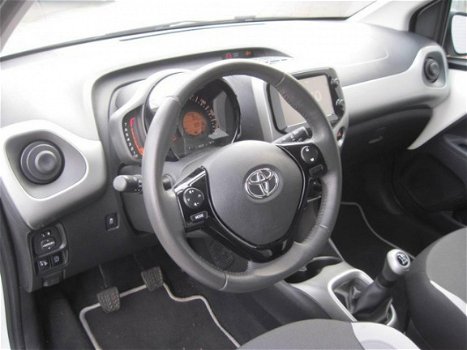 Toyota Aygo - 1.0 VVT-i x-play 5drs - 1