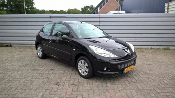 Peugeot 206 - 1.1 XR - 1