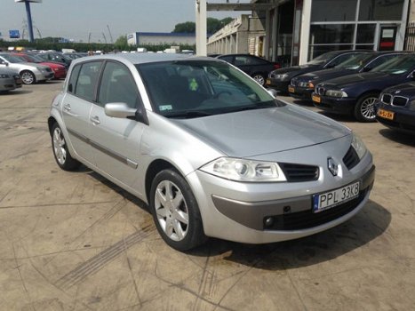 Renault Mégane - Megane 1.9 DCi Dynamique Luxe - 1