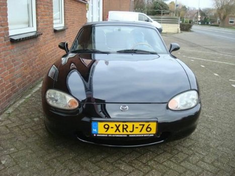 Mazda MX-5 - 1.6i - 1